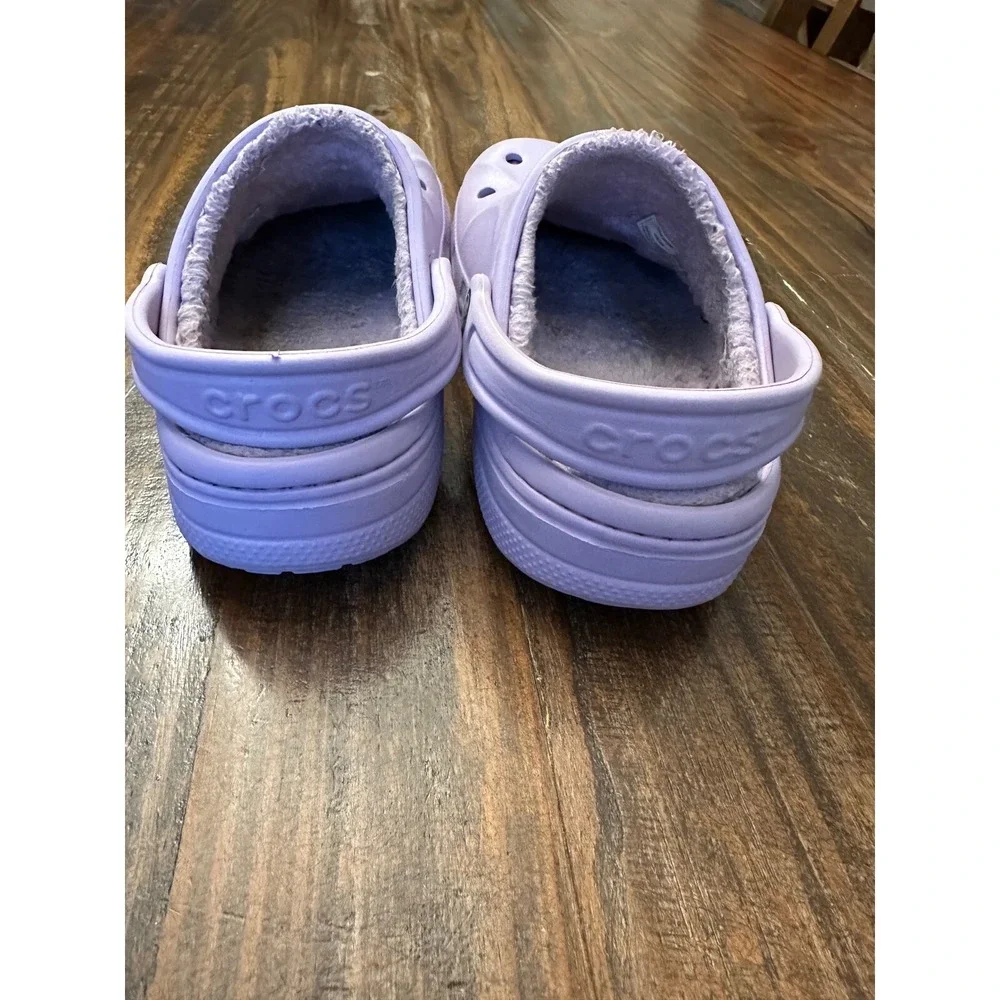 Crocs Classic Lined Clogs Lavender Light Purple Fuzzy Warm Woman's 6 Men‎ 4
